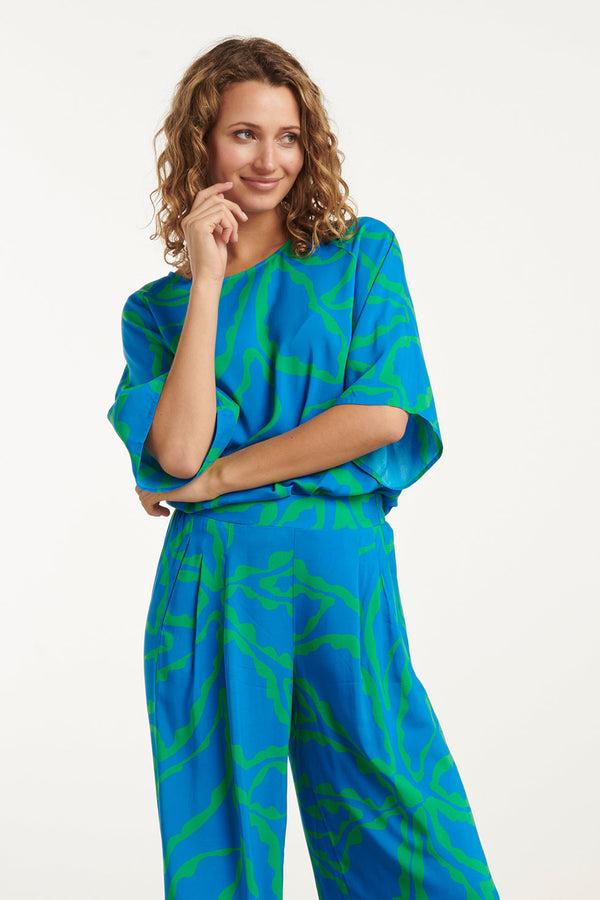 smashed lemon 25067 Top Met Grafische Bloemenprint | Cobalt-Green