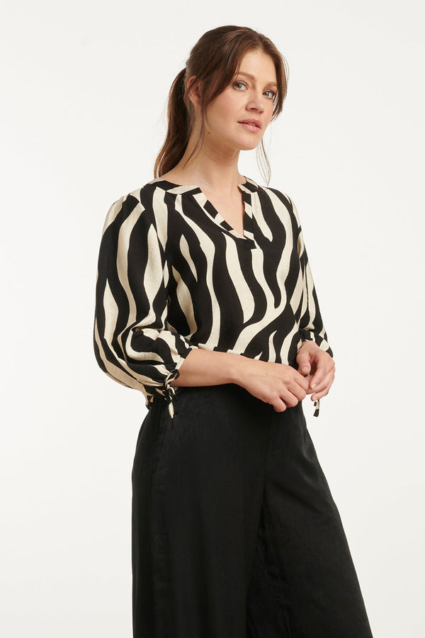 Smashed Lemon 25076 E Zebra Print Top | Offwhite-Black