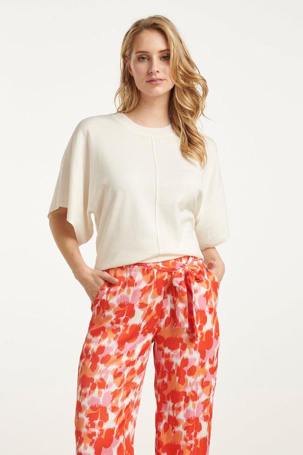 smashed lemon 25103 Loose Knitted Top Met 3/4 Kimono Mouwen | White smashed lemon 25103 Loose Knitted Top Met 3/4 Kimono Mouwen | White