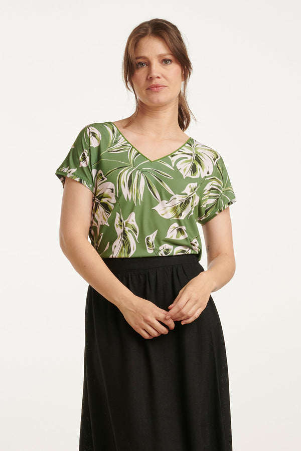 smashed lemon 25161 Bladprint Stretch Top Met V-Hals | Army-Light Green smashed lemon 25161 Bladprint Stretch Top Met V-Hals | Army-Light Green