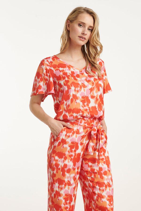 Smashed Lemon 25210 Satijnen Top Met Peach Bloemenprint | Peach-Multicolour