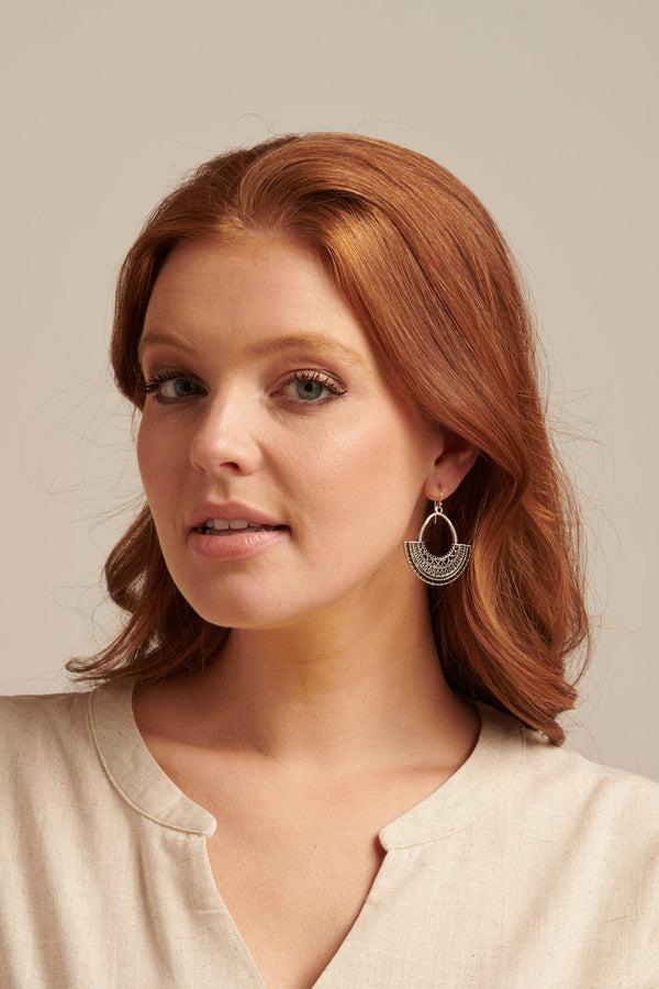 Smashed Lemon 60013 En Boho Waaier Oorbellen Met Tribal Patroon | Silver