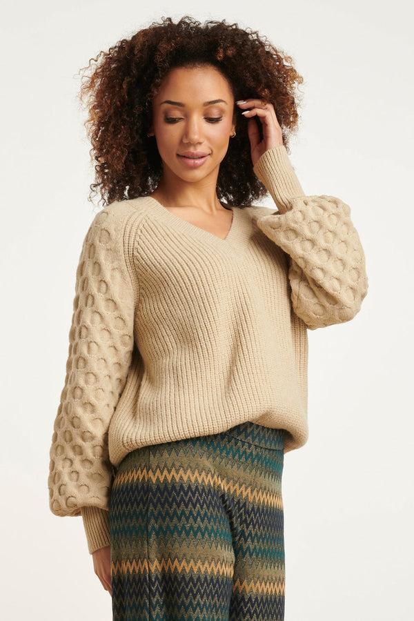 Smashed Lemon 24784 Oversized Trui Met V-Hals | Sand