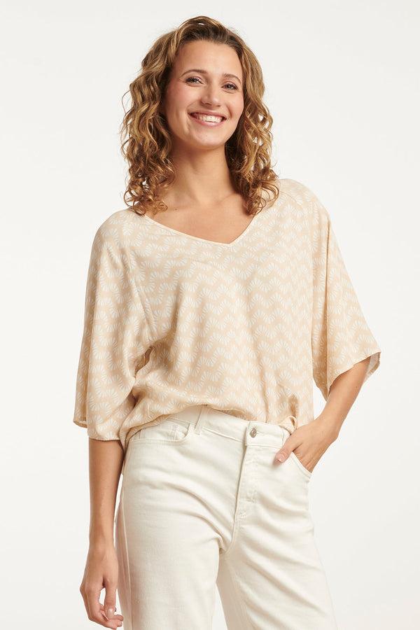 Smashed Lemon 25066 Schelpenprint Top | Sand-White