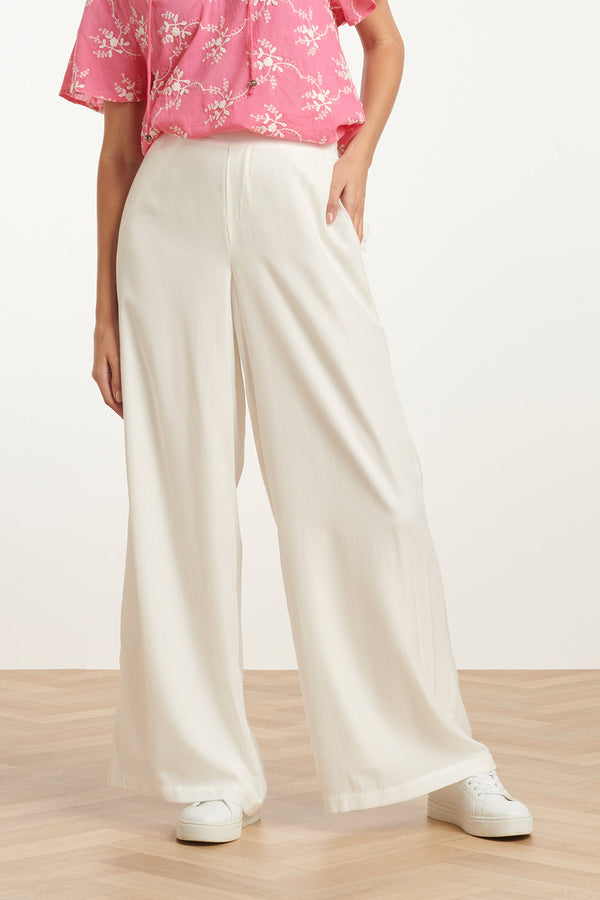 Smashed Lemon 25141 Te Rayon Satin Broek | White