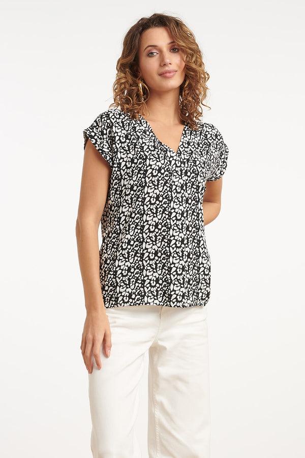 Smashed Lemon 35121 Tops | Black-Off-White