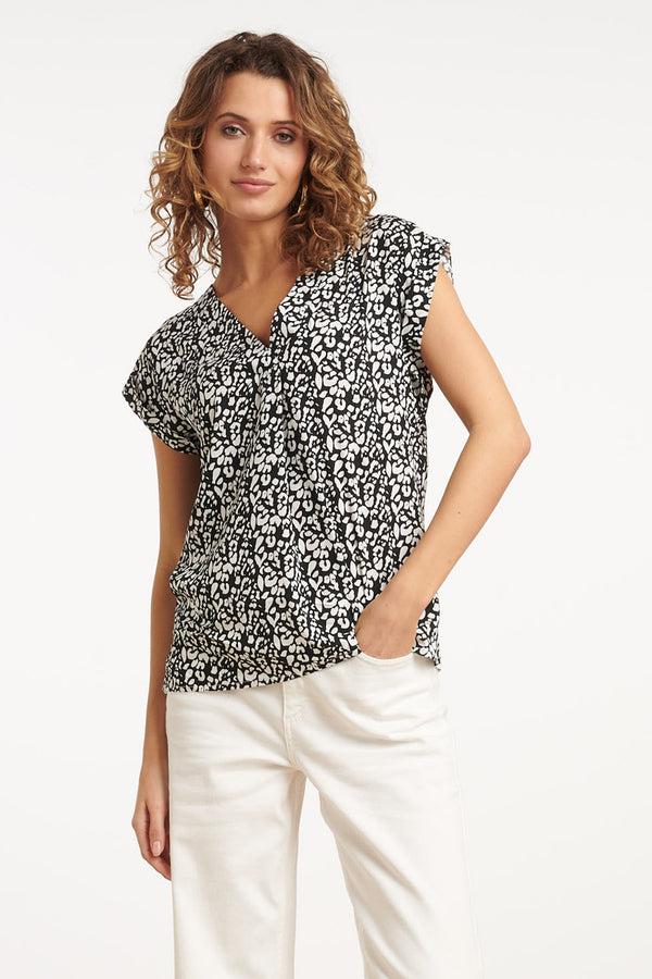 Smashed Lemon 35121 Tops | Black-Off-White