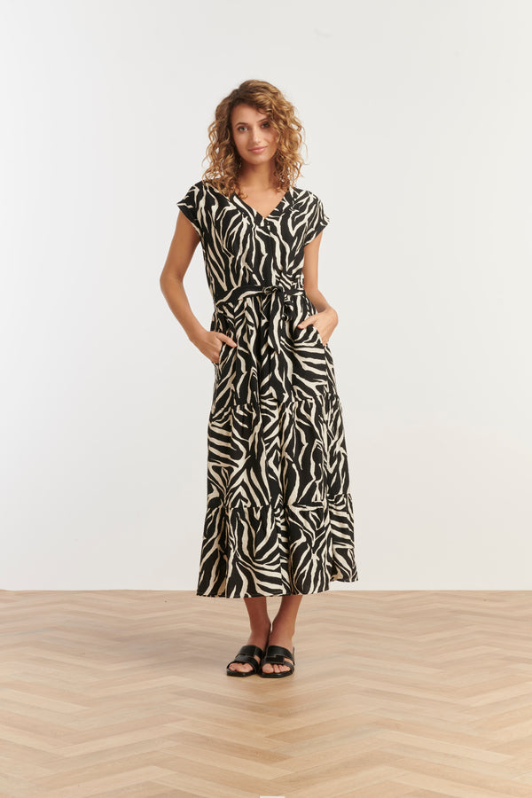 smashed lemon 35125 Jurken | Black-Off-White