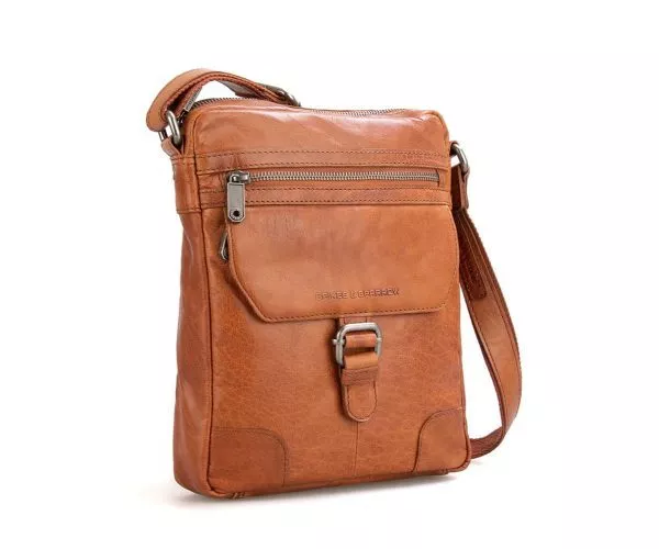 Spikes & Sparrow Spikes & Sparrow Leren A5 Crossbodytas Met Tabletvak – Nebraska – Brandy Cognac