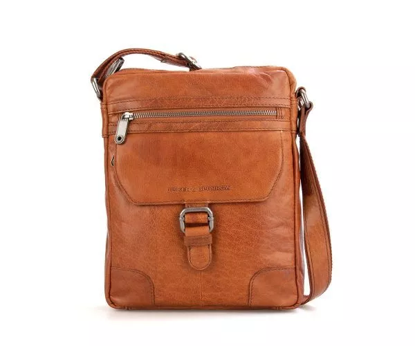 spikes & sparrow Spikes & Sparrow Leren A5 Crossbodytas met tabletvak – Nebraska – Brandy Cognac