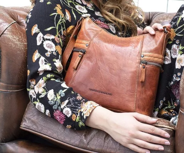 Spikes & Sparrow Spikes & Sparrow Leren Crossbodytas – Georgia – Zwart