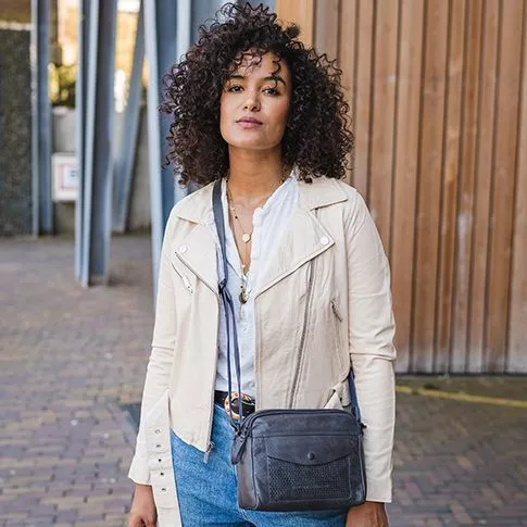 Spikes & Sparrow Spikes & Sparrow Leren Crossbodytas – Manu – Grijs