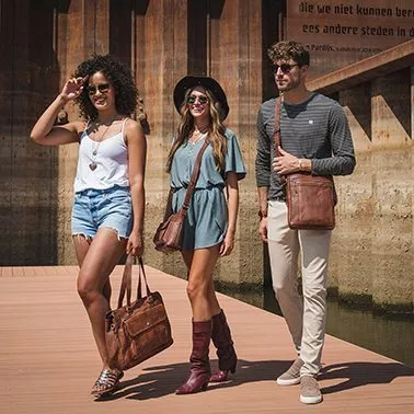 Spikes & Sparrow Spikes & Sparrow Leren Laptop Schoudertas – Miranda – Donkerbruin