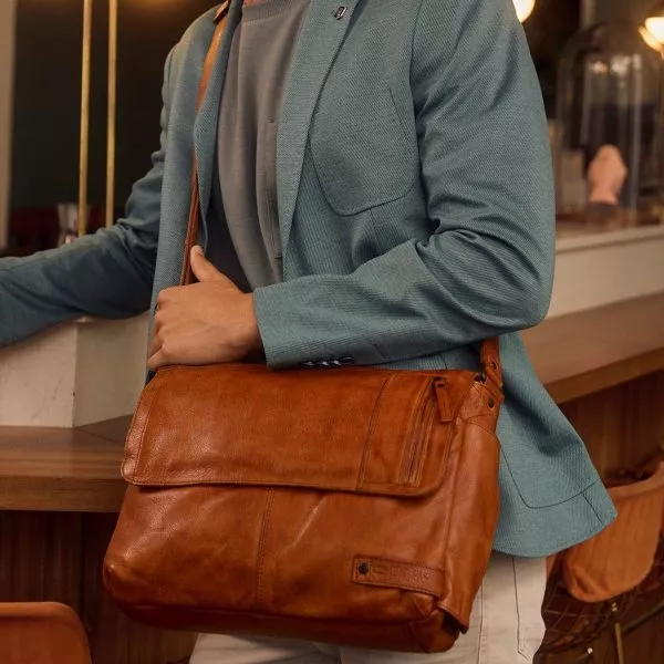 Spikes & Sparrow Spikes & Sparrow Leren Laptoptas – Deen – Brandy Cognac