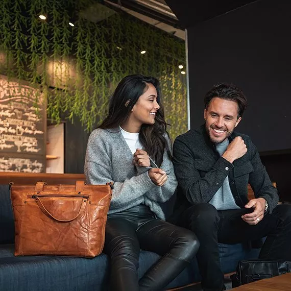 Spikes & Sparrow Spikes & Sparrow Leren Shopper – August – Zwart