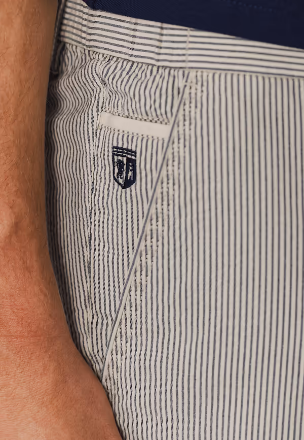 State Of Art Chinoshort Met Streeppatroon Donkerblauw/kit