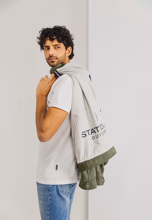 State Of Art OUTERWEAR Jas Met Badge Op Mouw Mosgroen Uni