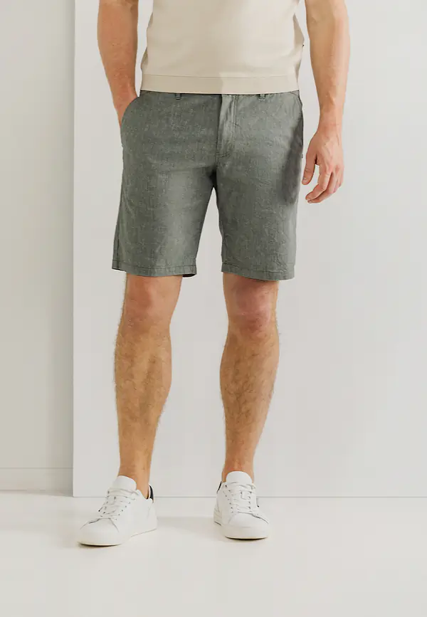 state of art Chinoshort met linnen mosgroen uni