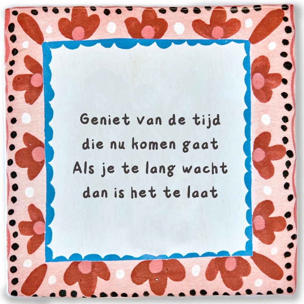 Storytiles Tussen De Rode Bloemen