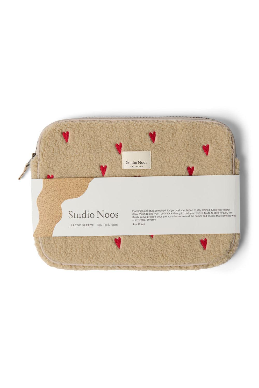 studio noos 13 INCH Ecru Teddy Hearts Laptophoes