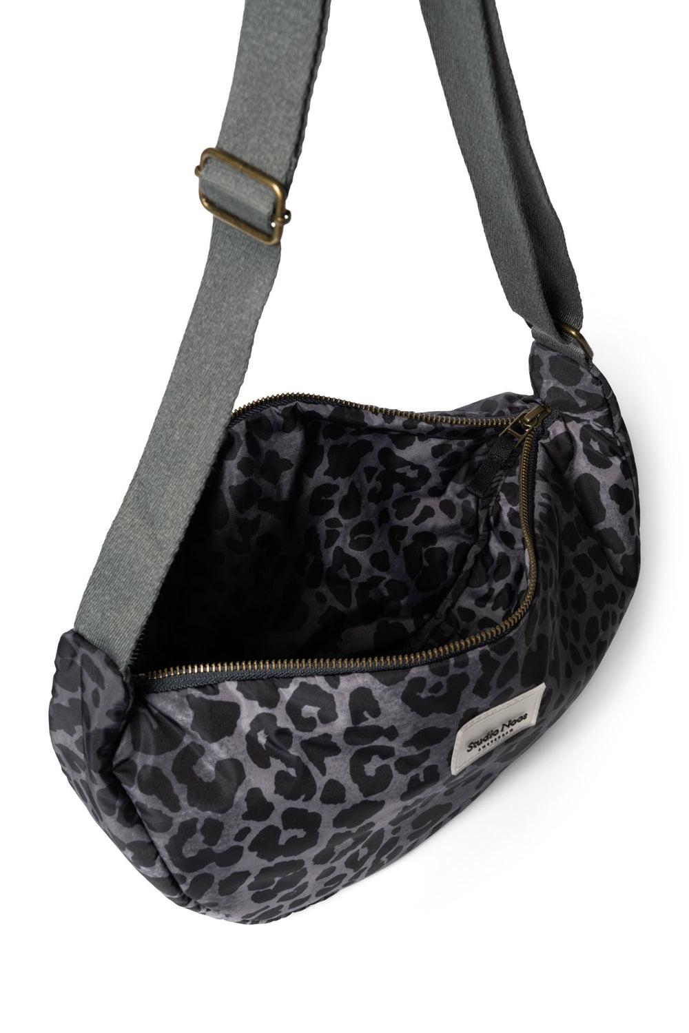 Studio Noos Antra Leopard Puffy Adult Fanny Pack