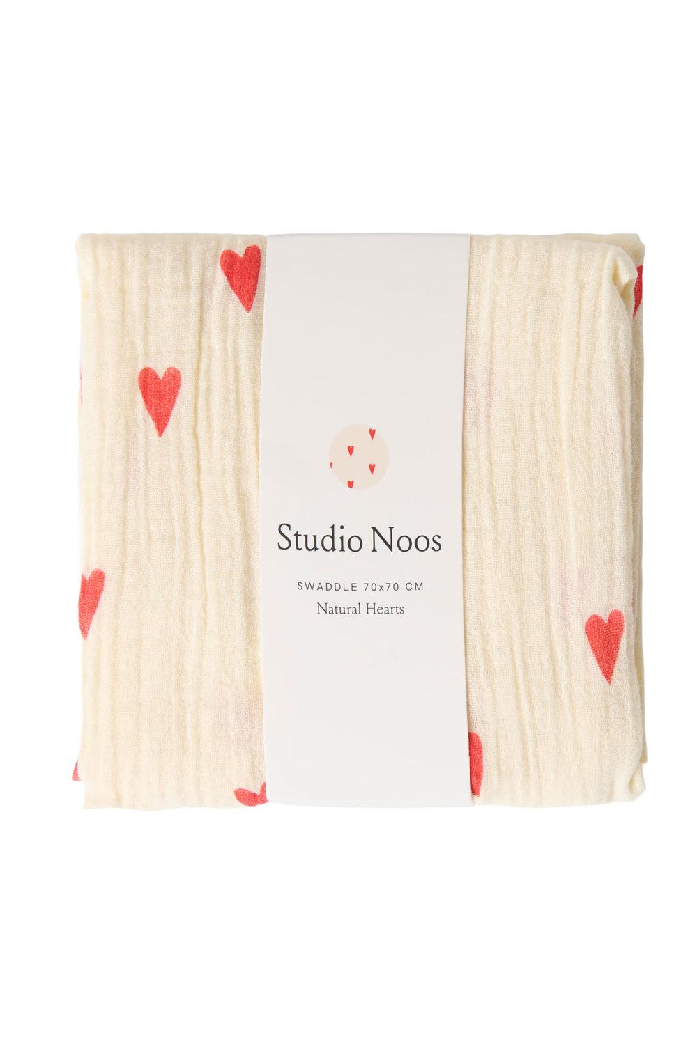 studio noos Beige Hearts Swaddle Print Medium