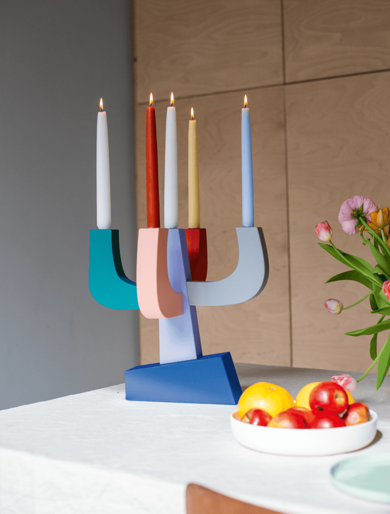 Studio Roof Franklin Candle Holder 2:2 Atelier Toit Franklin Candle Holder 2:2 Kandelaars