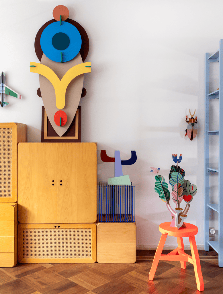 Studio Roof Lamu Mask – Large Atelier Toit Lamu Mask – Large Larger Than Life