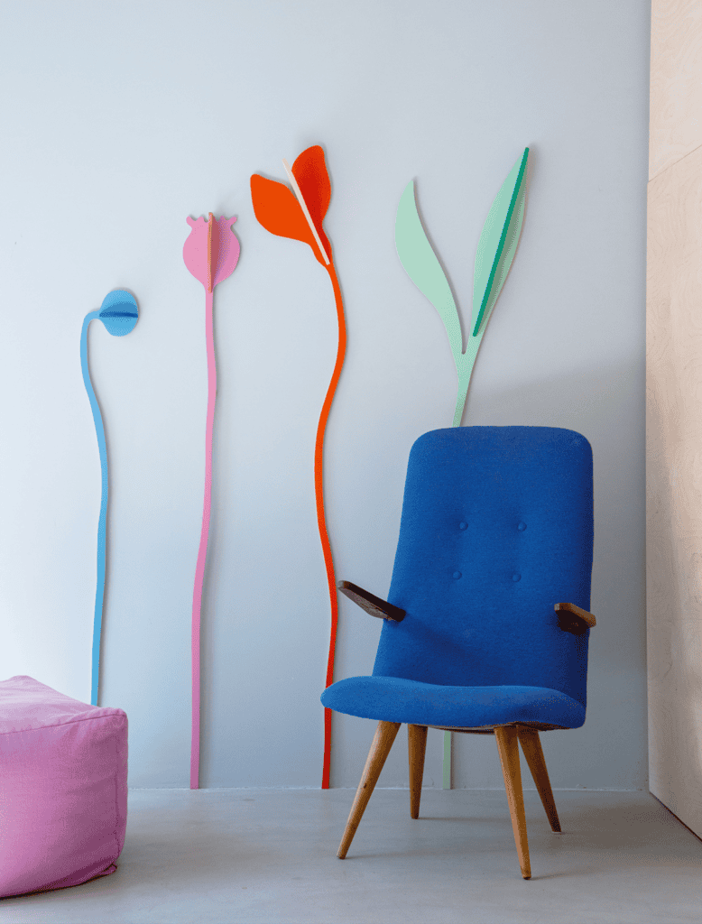 Studio Roof Les Monets 3 Flowers Atelier Toit Les Monets 3 Flowers Wall Art