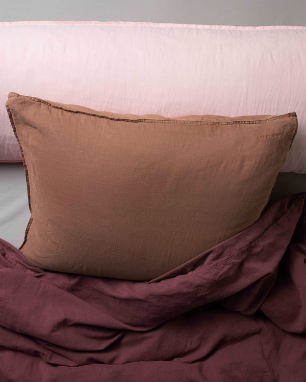 Suite702 Kussensloop Linnen Mocca