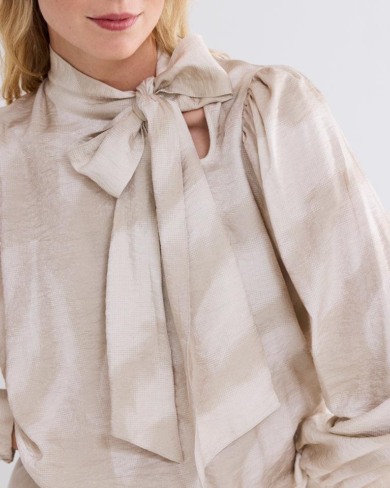 Summum Top Met Strik En Glans