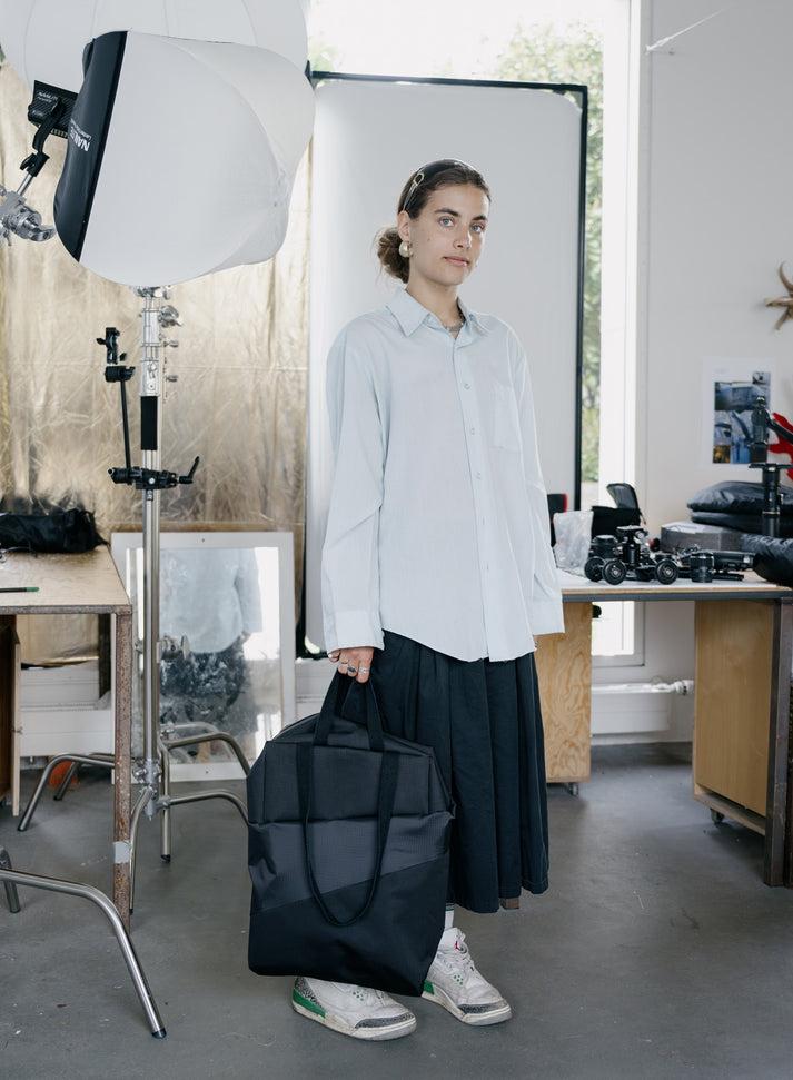 Susan Bijl Black & Black MEDIUM