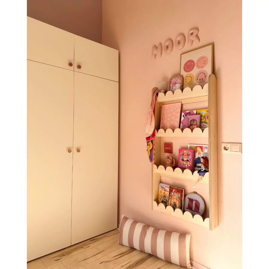 The Gift Label Wall Letter - R - Pink