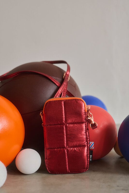 tinne mia Luce Puffy phone pouch - Sports - Metalic Red