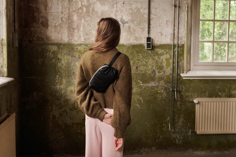 tinne mia Cilou puffy belt bag - Black