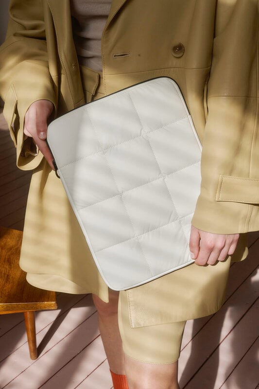 tinne mia Senna Puffy laptop Pouch - White