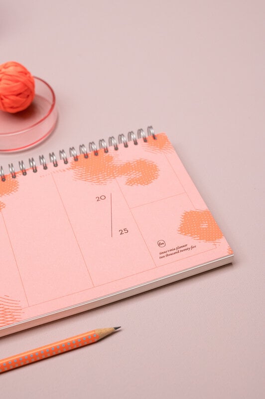 tinne mia Weekplanner 2025 - Orange Rose