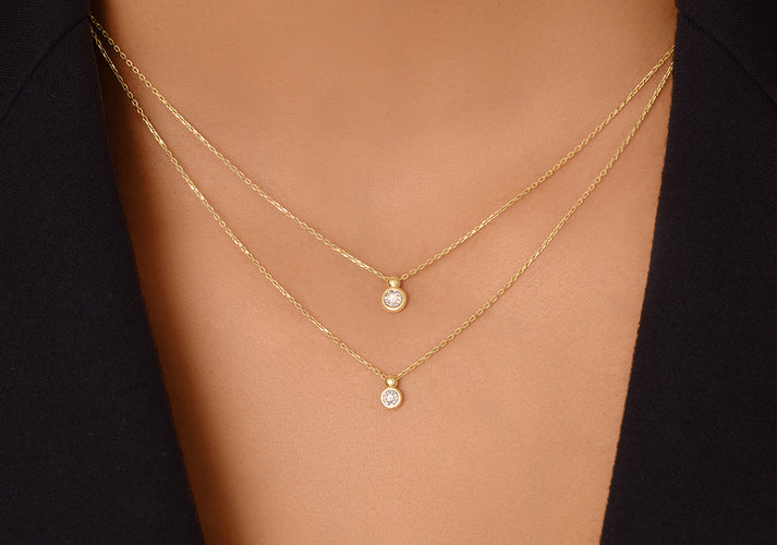 Tov Essentials Bezel Set Diamant Linked Pendant Ketting (0.03 Ct) 14 Karaat Goud Met Diamant