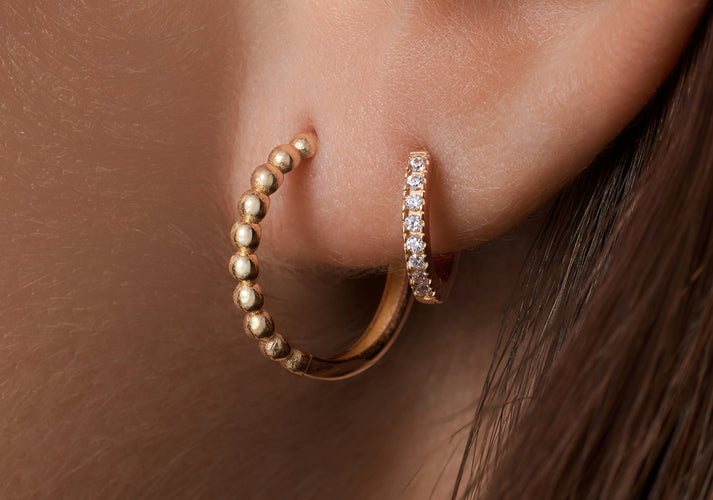 Tov Essentials Bolletjes Kleine Hoops (15mm) 14 Karaat Goud