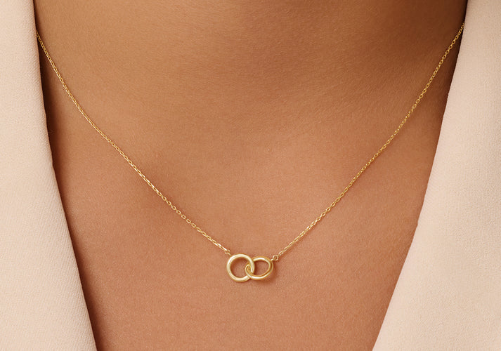 Tov Essentials Brede Linked Infinity Pendant Ketting 14 Karaat Goud