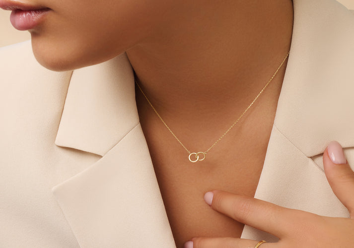 Tov Essentials Brede Linked Infinity Pendant Ketting 14 Karaat Goud