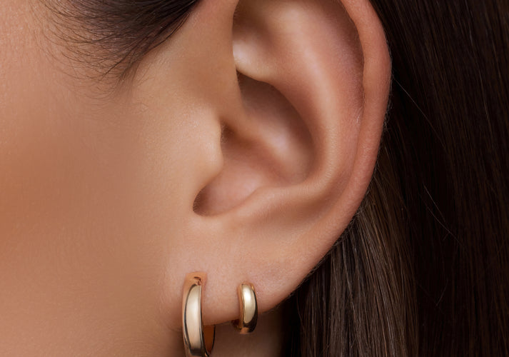 Tov Essentials Chunky Kleine Hoops (16mm) 14 Karaat Goud