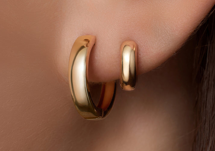 Tov Essentials Chunky Kleine Hoops (16mm) 14 Karaat Goud