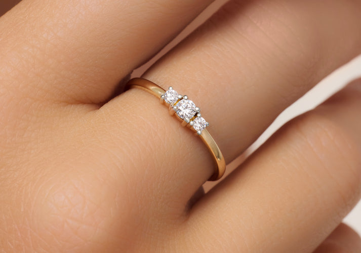 Tov Essentials Diamant Trilogie Ring (0.15 Ct) 14 Karaat Goud Met Diamanten
