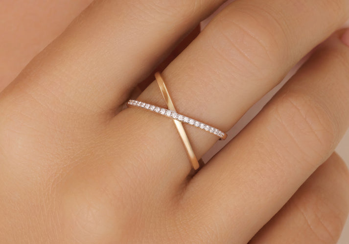 Tov Essentials Diamant X Ring (0.05 Ct) 14 Karaat Goud Met Diamanten