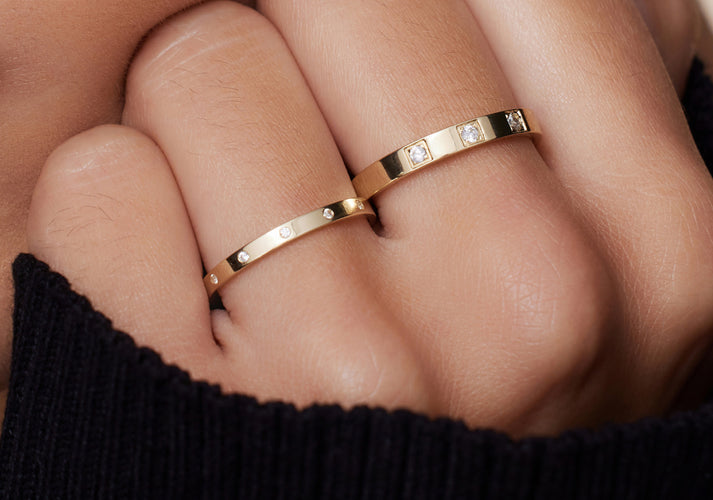 Tov Essentials Drievoudige Zirkonia Band Ring 14 Karaat Goud