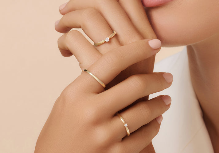 Tov Essentials Four Prong Diamant Solitair Tapered Ring (0.10 Ct) 14 Karaat Goud Met Diamant