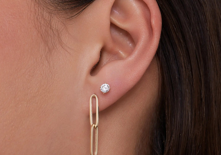 Tov Essentials Four Prong Round Cut Zirkonia Oorknopjes 14 Karaat Goud