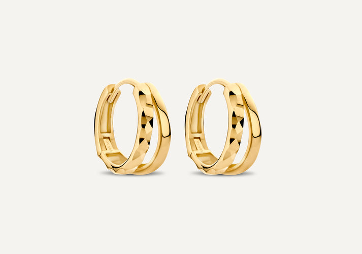 tov essentials Gehamerde Dubbele Huggie Hoops (12mm) 14 Karaat Goud