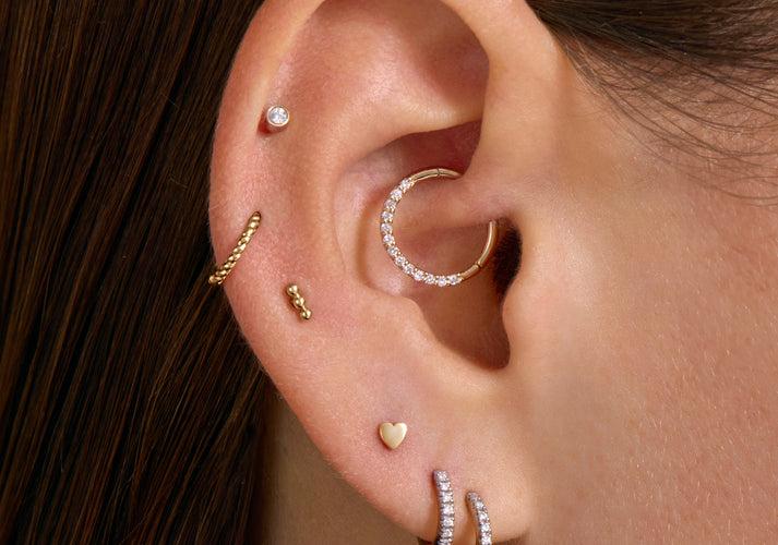 Tov Essentials Pavé Diamant Daith Hoop Piercing (13mm) (0.06 Ct) 14 Karaat Goud Met Diamanten